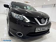 Nissan Qashqai 1.2 DIG-T CVT Revcam 2017 Purple Rear Entertainment
